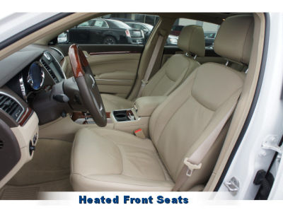 2011 Chrysler 300C  Base