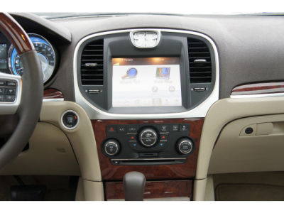2011 Chrysler 300C  Base