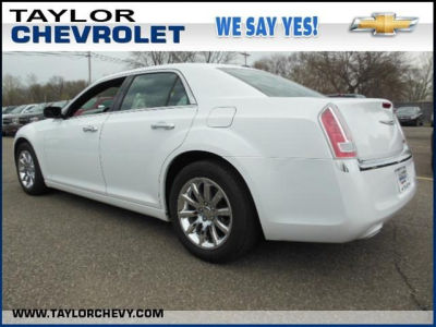 2013 Chrysler 300C  Base