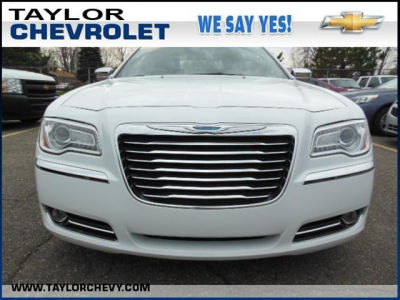 2013 Chrysler 300C  Base