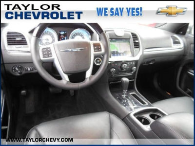 2013 Chrysler 300C  Base