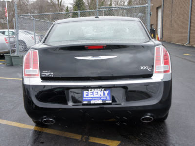 2012 Chrysler 300C  Base