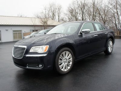 2011 Chrysler 300C  Base