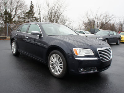 2011 Chrysler 300C  Base