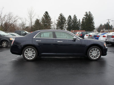 2011 Chrysler 300C  Base