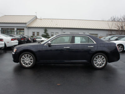 2011 Chrysler 300C  Base