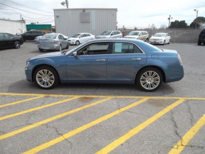 2011 Chrysler 300C  Base