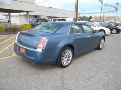 2011 Chrysler 300C  Base
