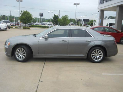 2011 Chrysler 300C  Base