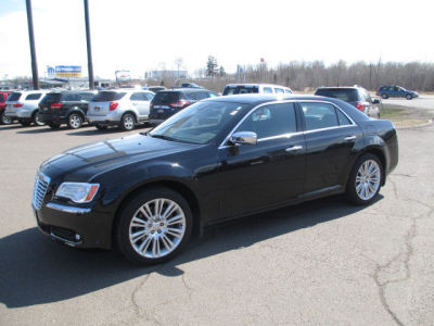 2011 Chrysler 300C  Base