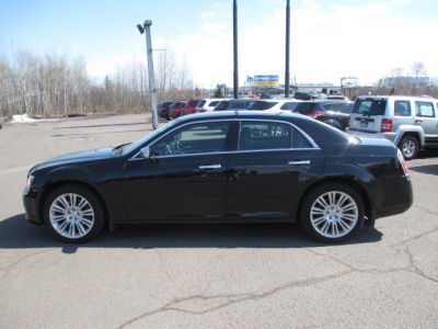 2011 Chrysler 300C  Base