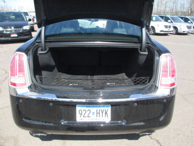2011 Chrysler 300C  Base