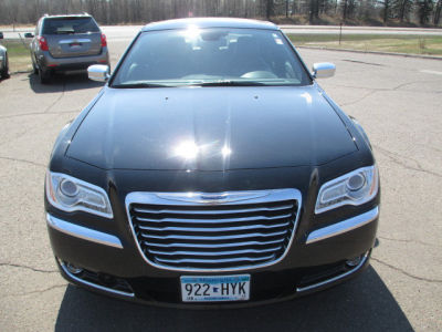 2011 Chrysler 300C  Base
