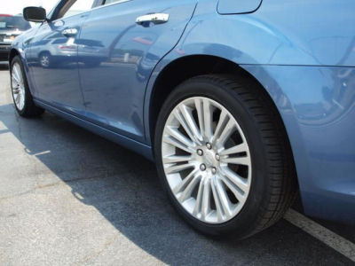 2011 Chrysler 300C  Base