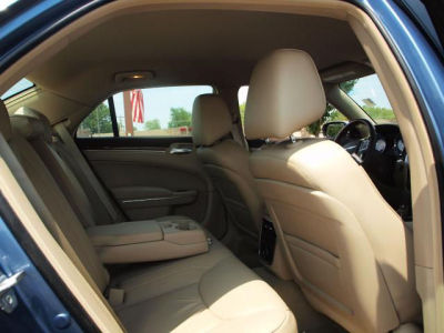 2011 Chrysler 300C  Base