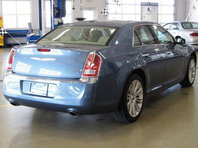 2011 Chrysler 300C  Base