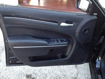 2013 Chrysler 300C  Base