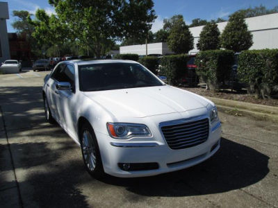 2011 Chrysler 300C  Base