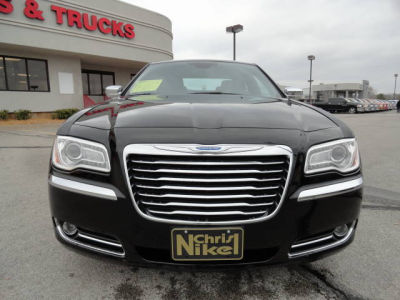 2012 Chrysler 300C  Base