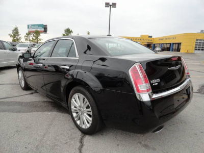 2012 Chrysler 300C  Base