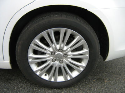 2011 Chrysler 300C  Base