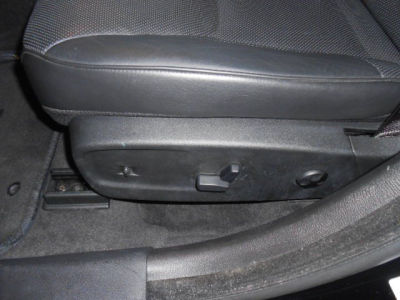 2012 Chrysler 300C  Base