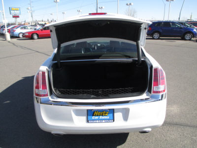 2012 Chrysler 300C  Base