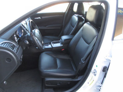 2012 Chrysler 300C  Base