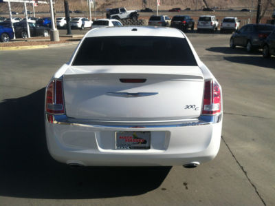 2011 Chrysler 300C  Base
