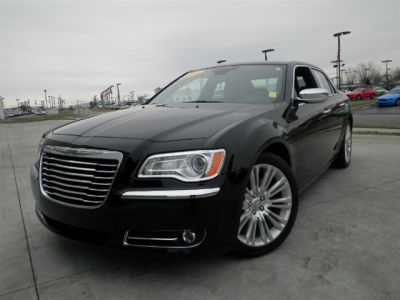 2012 Chrysler 300C  Base