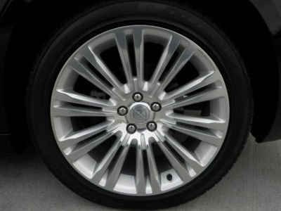 2012 Chrysler 300C  Base