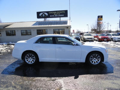2012 Chrysler 300C  Base