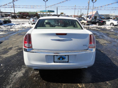 2012 Chrysler 300C  Base