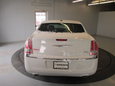 2012 Chrysler 300C  Base