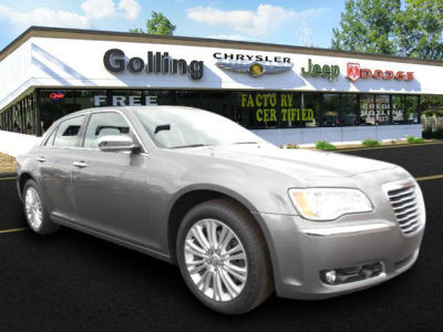 2011 Chrysler 300C  Base
