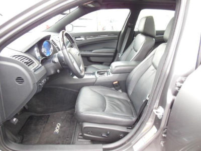 2011 Chrysler 300C  Base