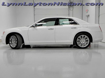 2011 Chrysler 300C  Base