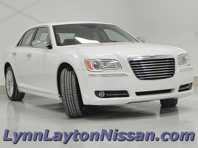 2011 Chrysler 300C  Base