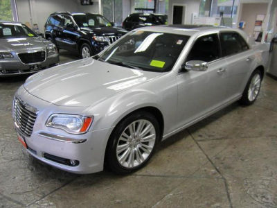 2012 Chrysler 300C  Base