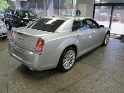 2012 Chrysler 300C  Base
