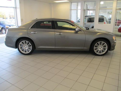 2011 Chrysler 300C  Base