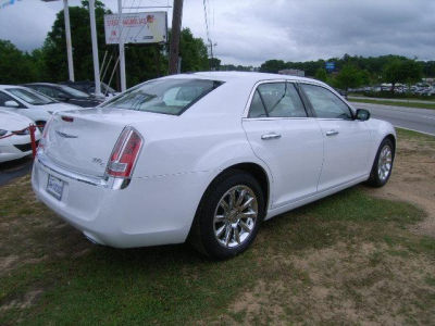 2013 Chrysler 300C  Base