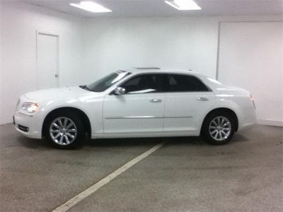 2011 Chrysler 300C  Base