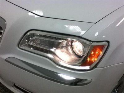 2011 Chrysler 300C  Base