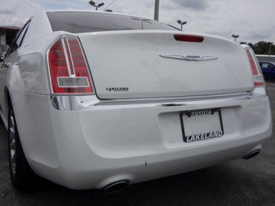 2011 Chrysler 300C  Base