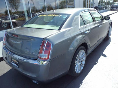 2011 Chrysler 300C  Base