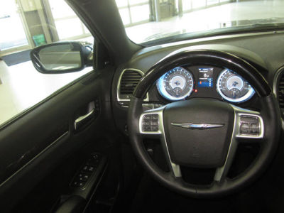 2012 Chrysler 300C  Base