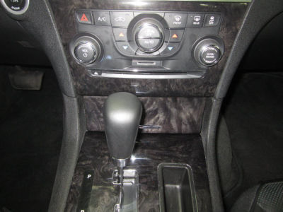 2012 Chrysler 300C  Base