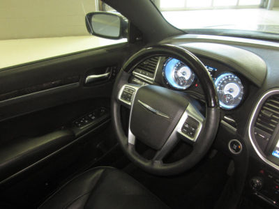 2012 Chrysler 300C  Base