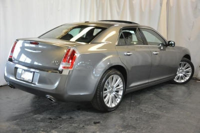 2011 Chrysler 300C  Base